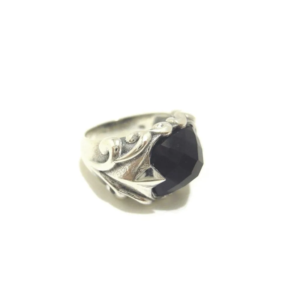 anello_con_pietra__an_1.webp Anelli*Spadarella Gioielli Anello con pietra - AN538