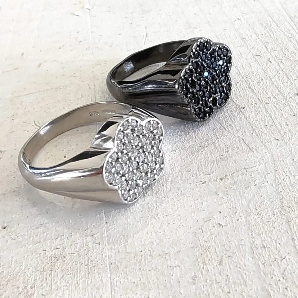 anello_fiore_zirconi__an_2.webp Anelli*Spadarella Gioielli Anello fiore zirconi - AN398